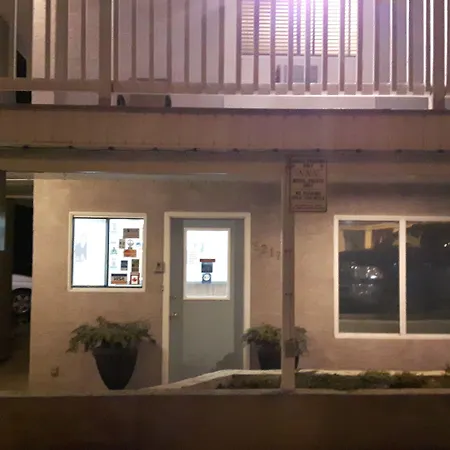 Edgewater Inn-2