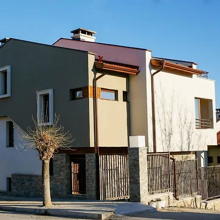 Twin House-3