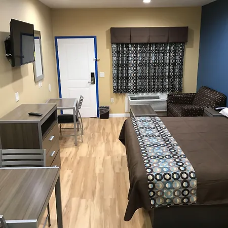 Deluxe Inn & Suites - Baytown-3