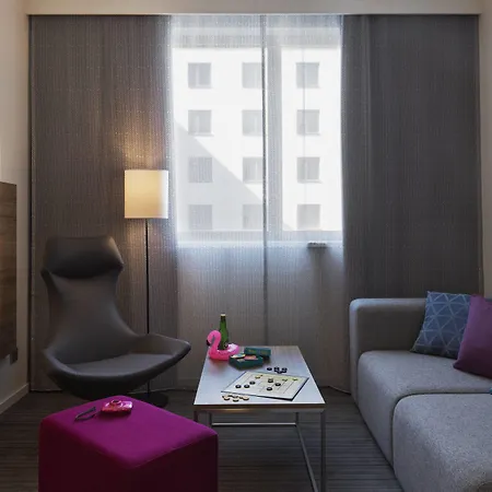 MOXY Vienna Airport-3