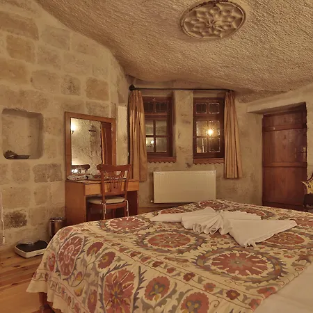 Amber Cave Suites-3
