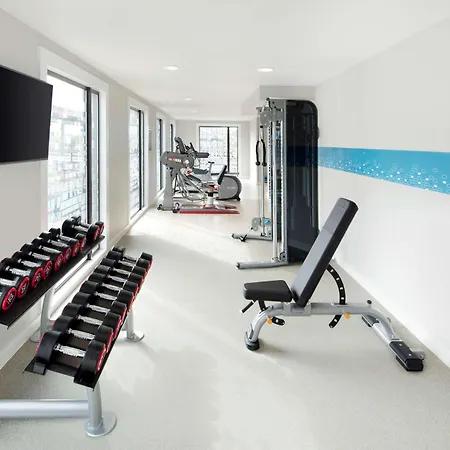 Hampton By Hilton London Excel-3