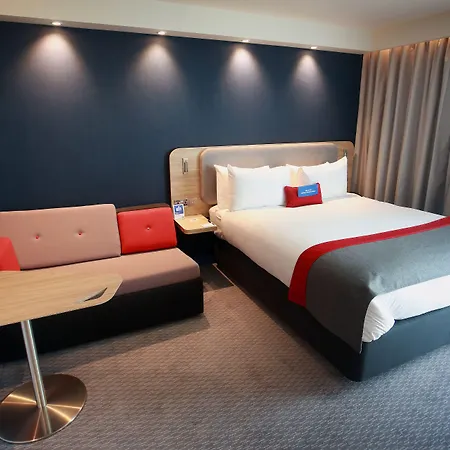 Holiday Inn Express - Manchester - Traffordcity By Ihg-2