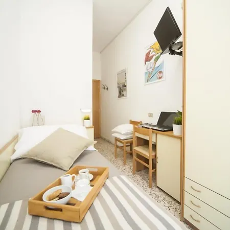 Hotel Mamy Rimini-3