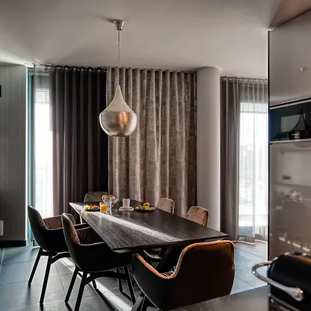 Cloud No7 Apartments - The Original-2