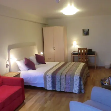 Lavik Fjord Hotel & Apartments-2