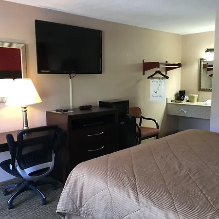 Pinetree Inn-3