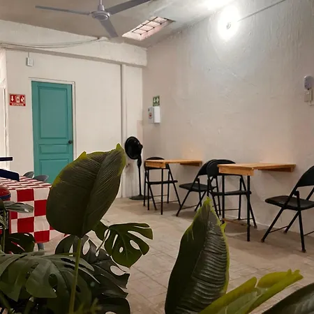 Nómadas Hostel-3