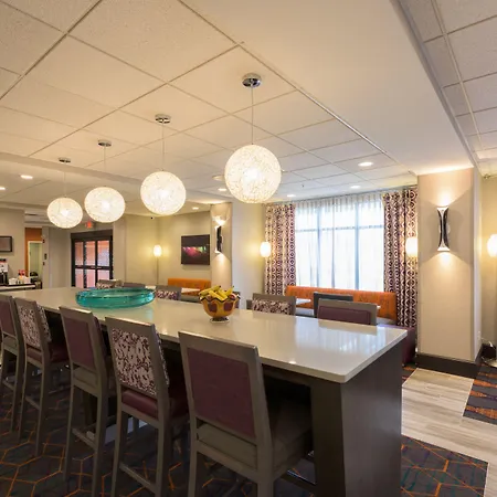Hampton Inn Hamburg-3