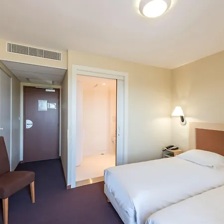 Cit'Hotel Talencia-3