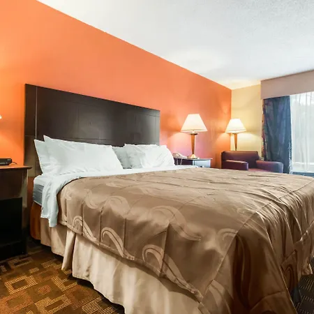 Quality Inn & Suites Lawrenceburg-2