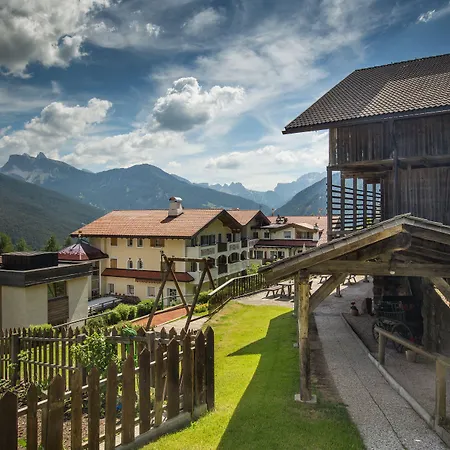 Hotel Albion Mountain Spa Resort Dolomites-2