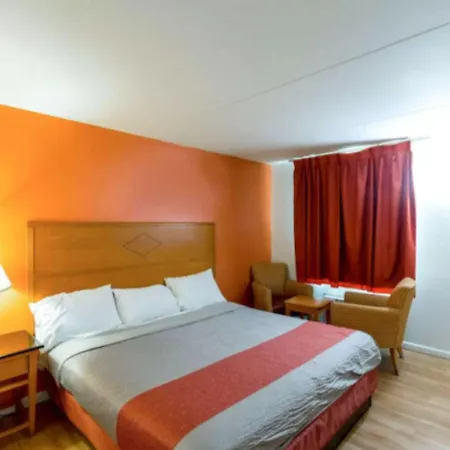 Flamingo Motel-2