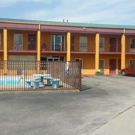 Travelers Inn Elizabethton-3