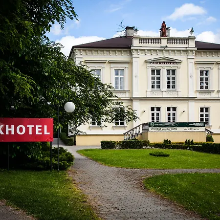 Parkhotel Morris Novy Bor-2