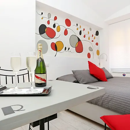 Houspitality Nero Bed & Breakfast-2