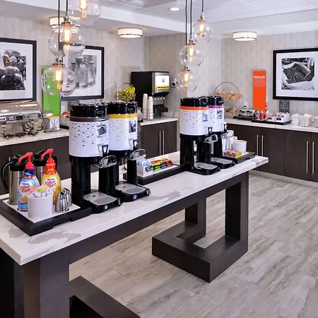 Hampton Inn & Suites Atlanta/Marietta-3