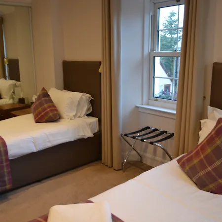 The Inverkip Restaurant, Bar & Hotel-2