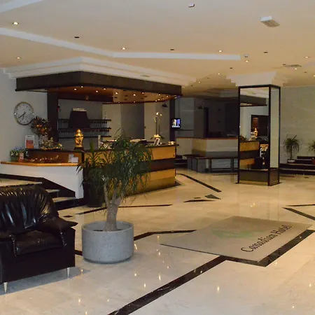 Canadian Hotel-3