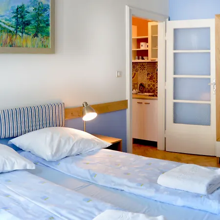Cybulskiego Guest Rooms-3