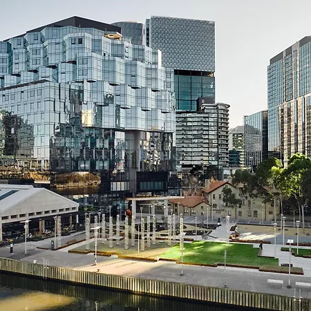 1 Hotel Melbourne-3