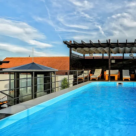 Garni Hotel Zen Free Parking-3