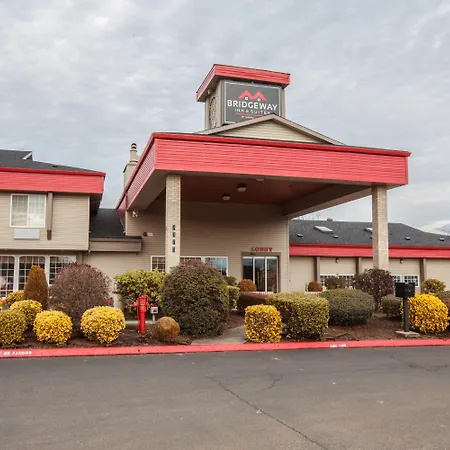 Bridgeway Inn & Suites - Portland Airport-2