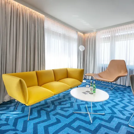 Renaissance Warsaw Airport Hotel-2