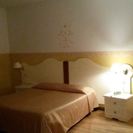 Albergo Ristorante Flora-3