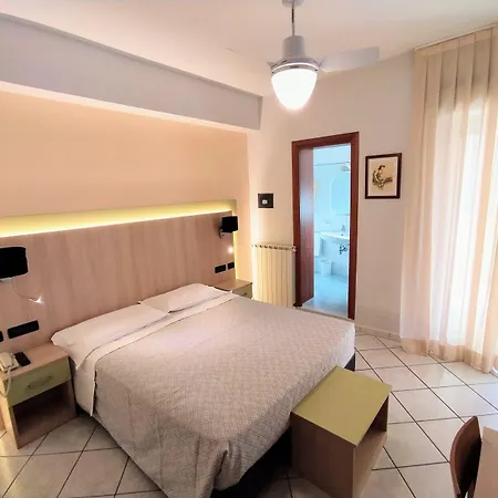 Hotel Monica-3