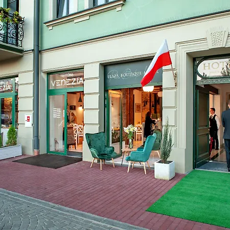 Plaza Boutique Hotel-3