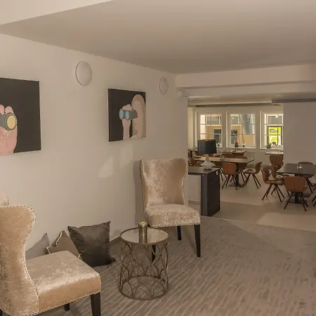 Boutique-Hotel Kronenstuben - Unschlagbare Zentrumsnaehe Direkt Am Marstall & Marktplatz - Schloss In 3 Min - Fruehstueck - Langzeitmiete-3