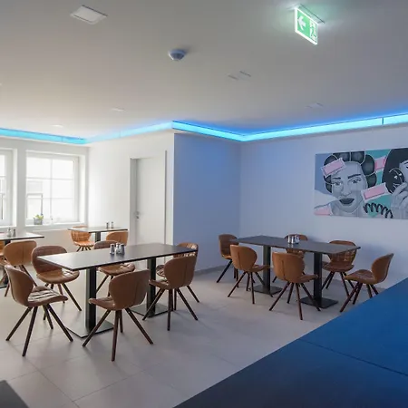 Boutique-Hotel Kronenstuben - unschlagbare Zentrumsnähe direkt am Marstall&Marktplatz - Schloss in 3 Min - Frühstück - Langzeitmiete-3