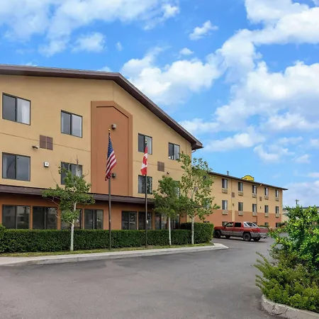 Super 8 By Wyndham Butte Mt-2
