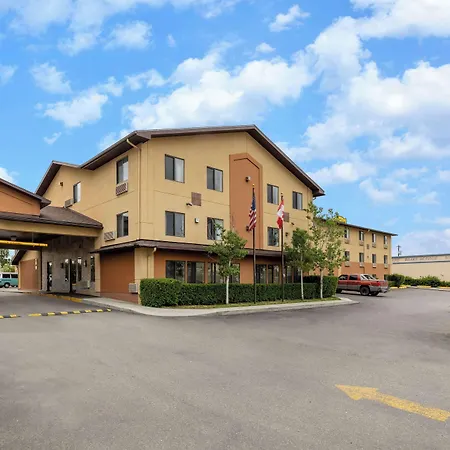 Super 8 By Wyndham Butte Mt-3