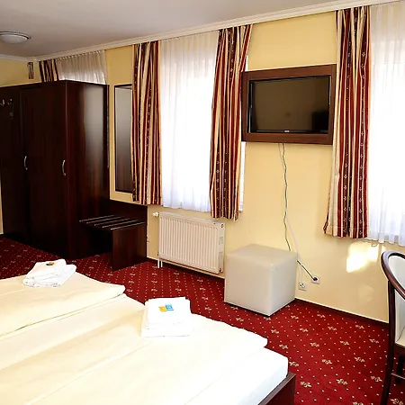 Hotel Neugrabener Hof-3