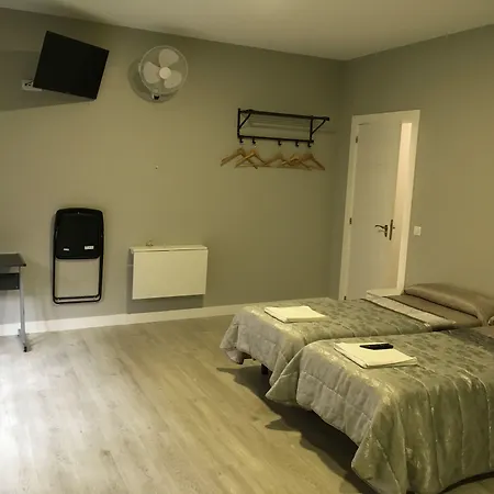 Pensión La Bilbaina - Albergue Logroño-2