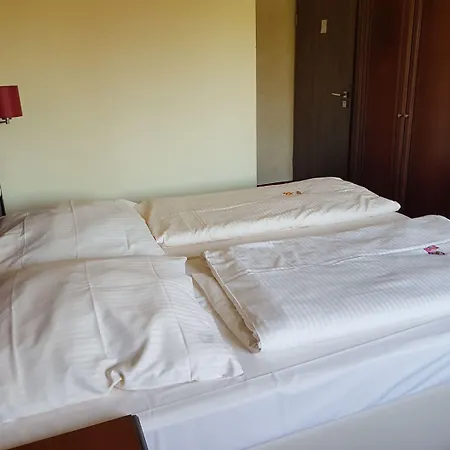 Hotel Medaillon-3