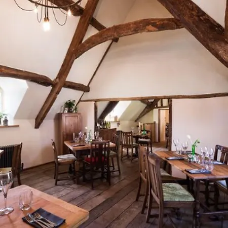 The Royal Oak Tetbury-2
