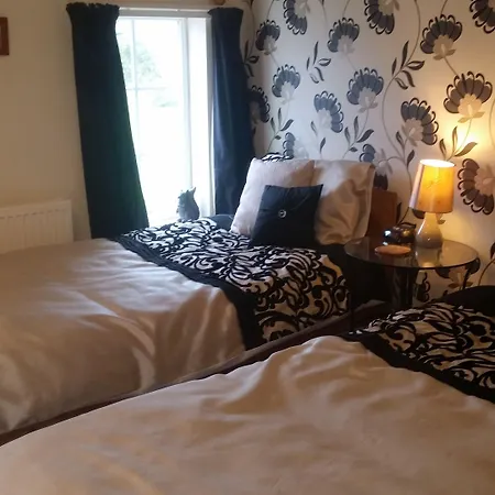 Kingsmede Bed & Breakfast-3
