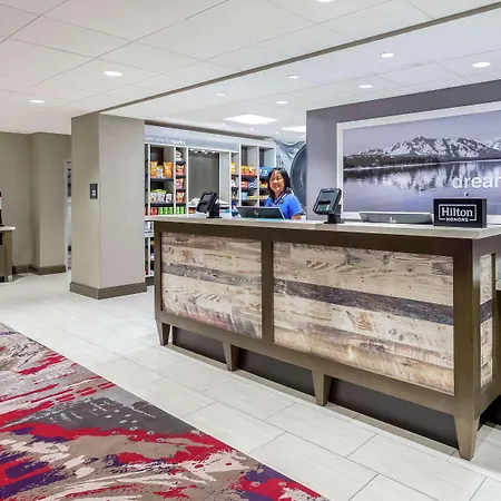 Hampton Inn & Suites Reno/Sparks-3