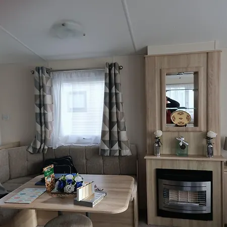 Home From Home Kingfisher Caravan Park-2