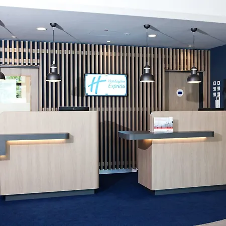 Holiday Inn Express Frankfurt Airport - Raunheim By Ihg-2