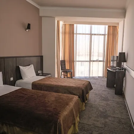 Regineh Hotel-3