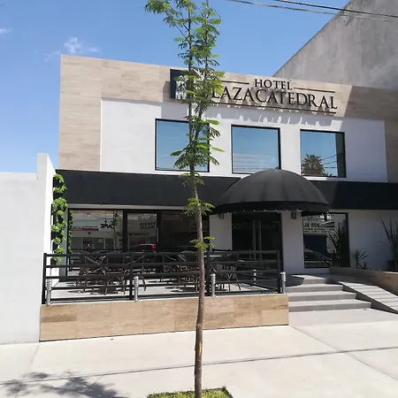 Hotel Plaza Catedral-3