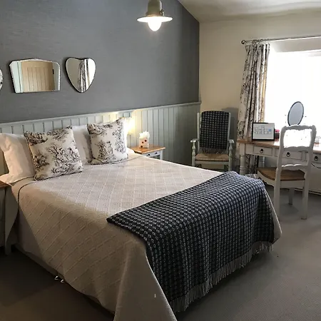 Higher Buck Inn-3
