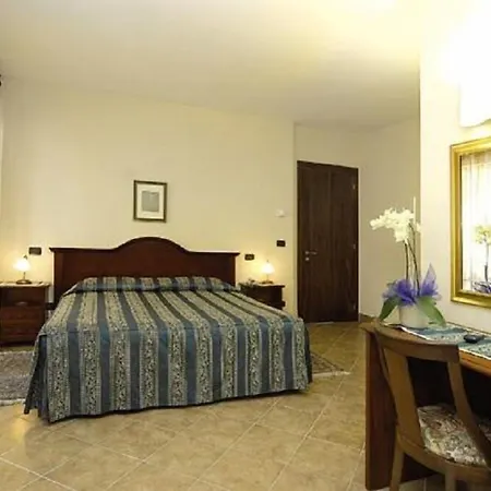 Hotel Il Grappolo D'Oro-3