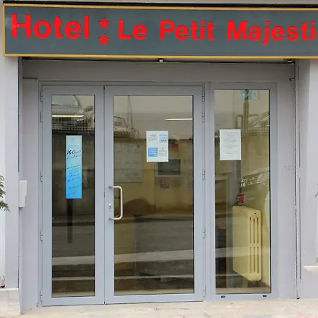 Le Petit Majestic-3