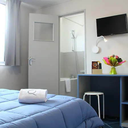 Le Petit Majestic-2