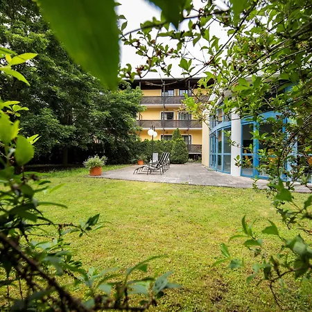 Parkhotel zur Klause-2